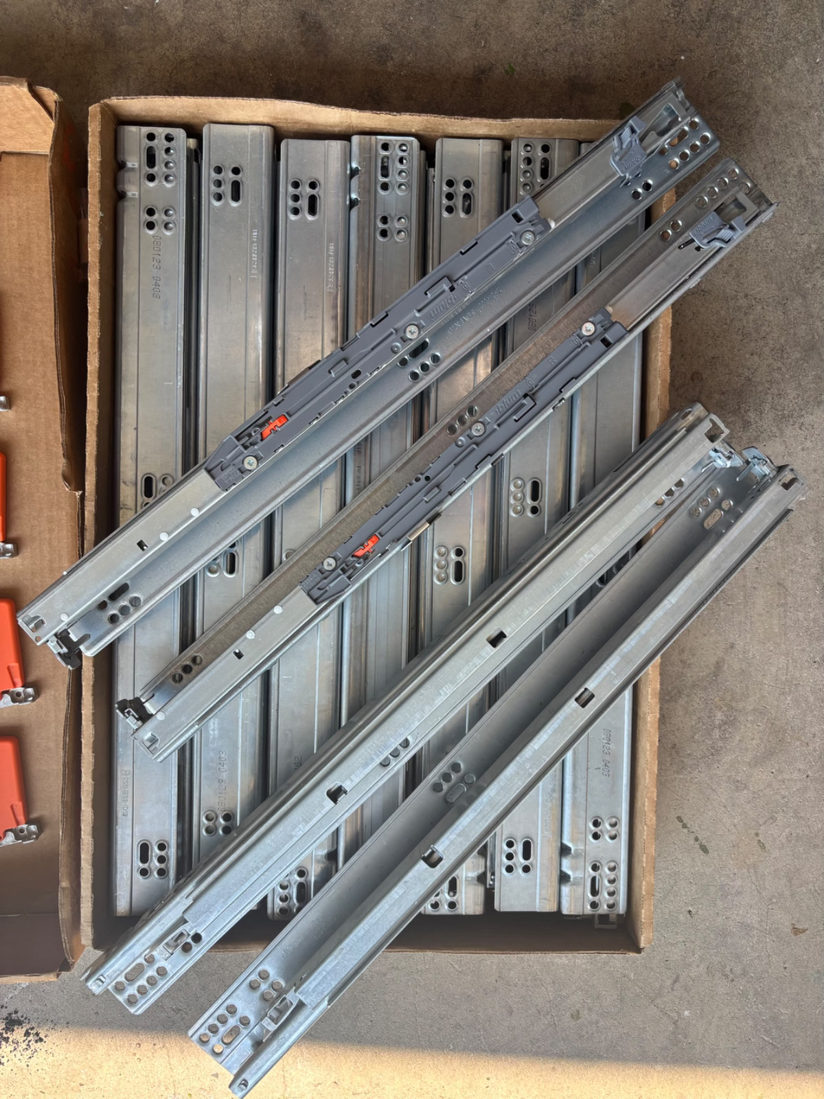 Blum Tandem 21" Inch Drawer Slide - 563.5330B