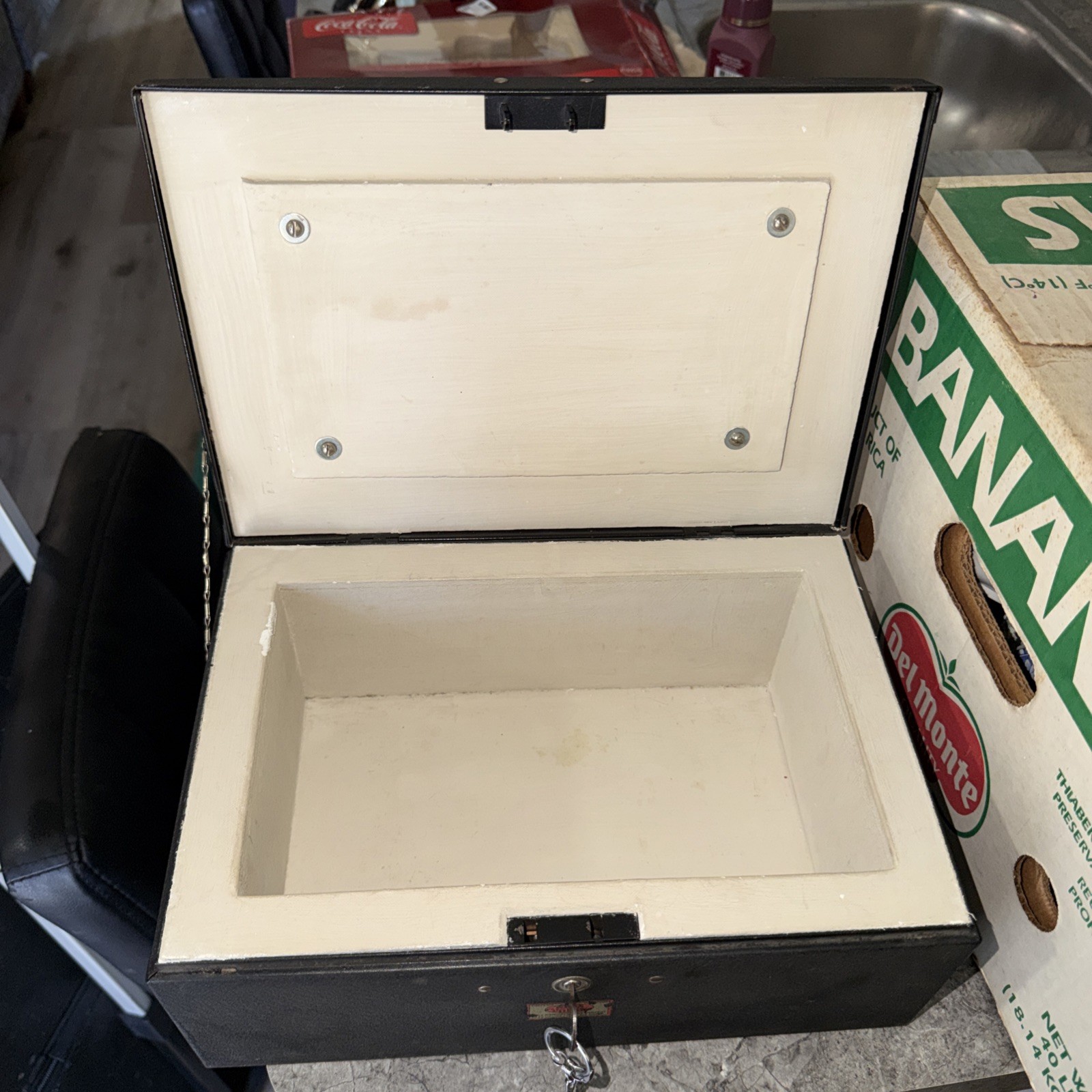 Vintage Whiz Security Chest Fireproof Document Safe Box w/ Key Oak Park IL