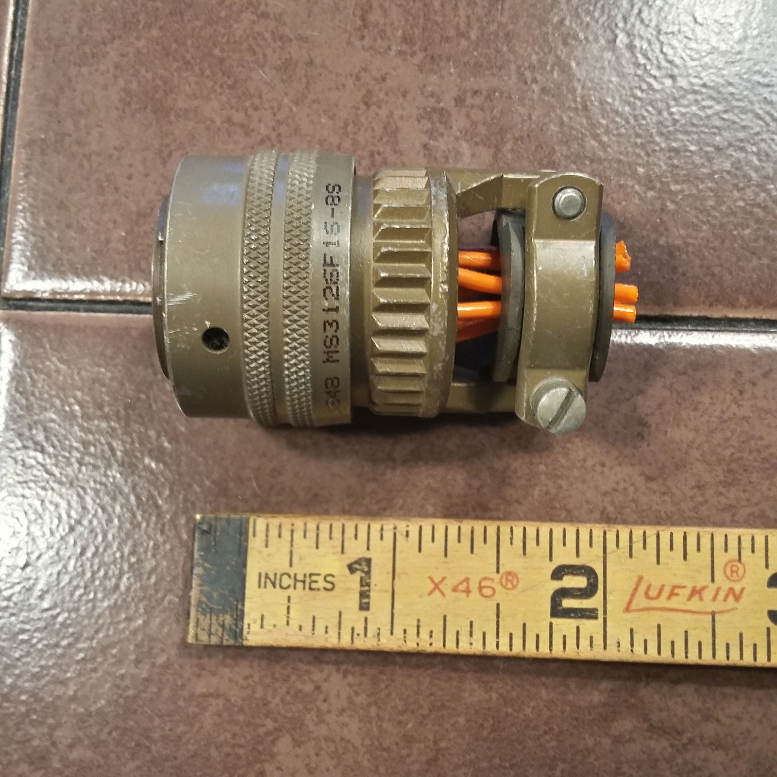 Amphenol MS3126F16-8S Connector