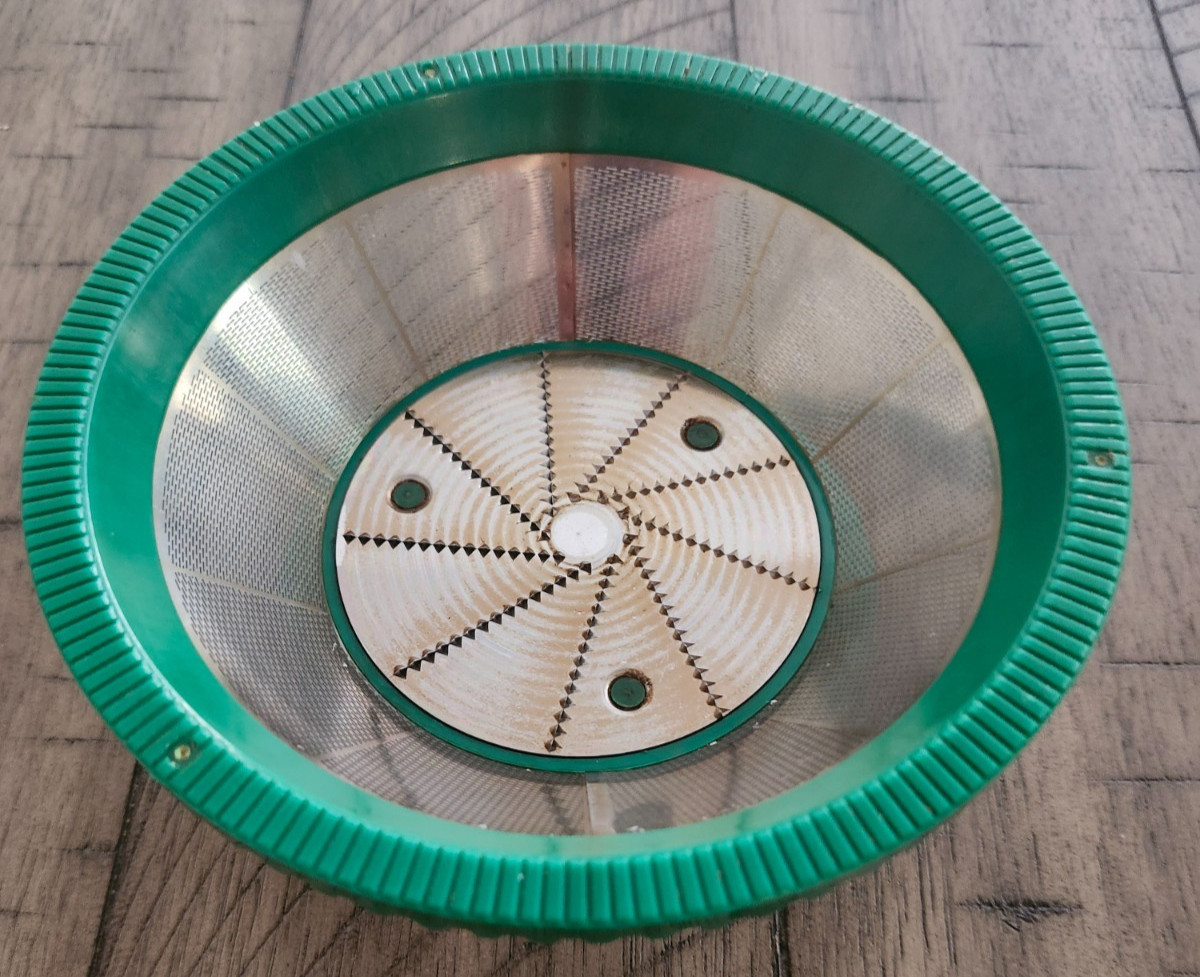 Juiceman Professional Series 210 Juicer Metal Strainer Blade Basket JM210C