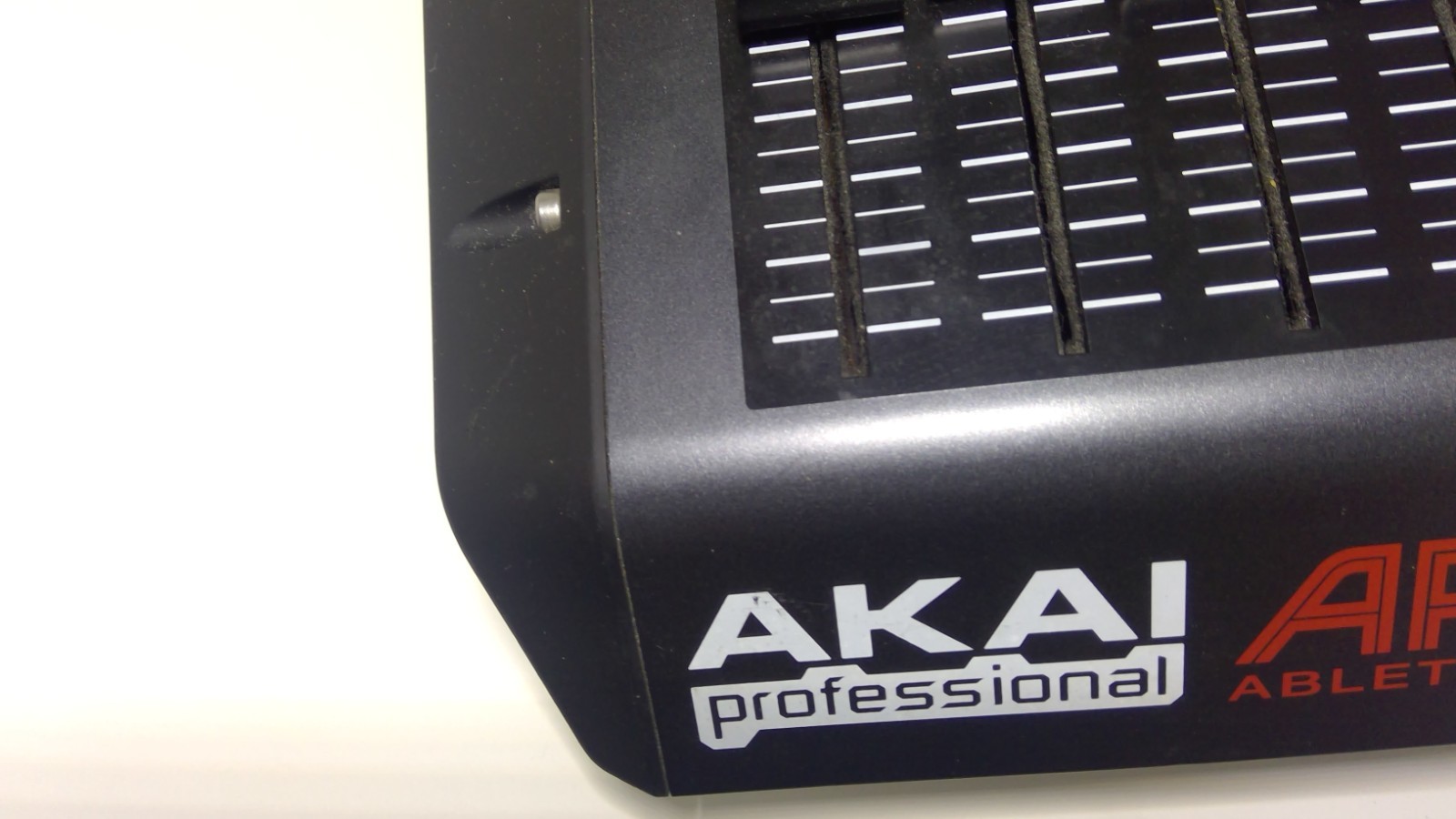 AKAI APC20 Ableton MIDI Controller – Pre-Owned, No Adapter, Minor Wear.