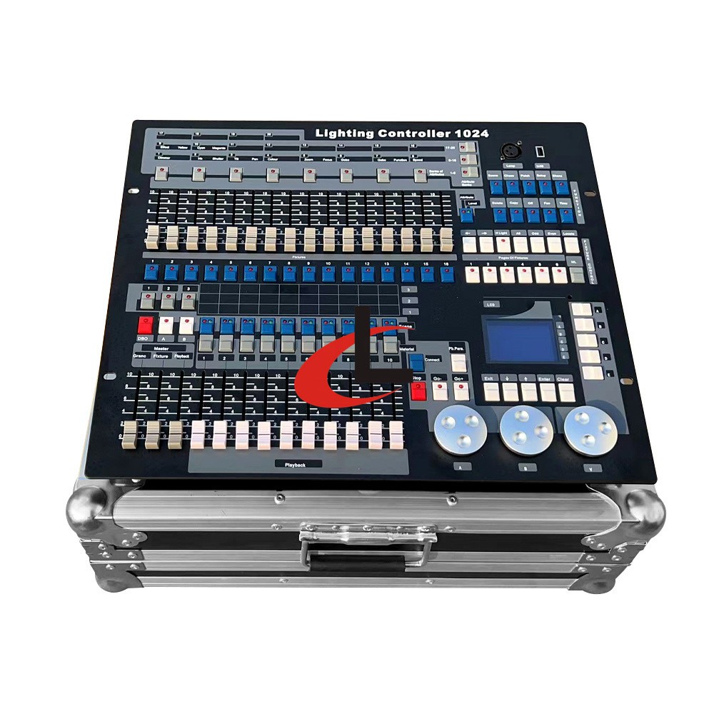 1024 DMX Lighting Console Professional Stage Light Controller With Flight Case