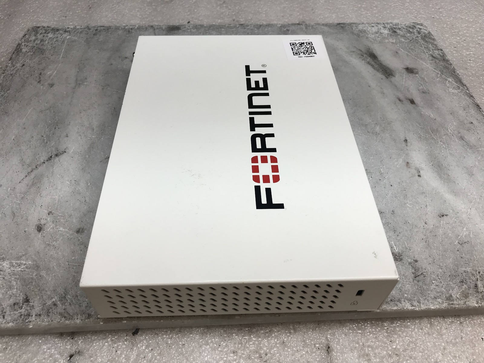 Fortinet FortiGate 60D FG-60D Firewall Security Appliance 12V