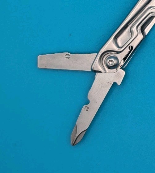 Leatherman Rev 3.8" Multi-Tool, Stainless!