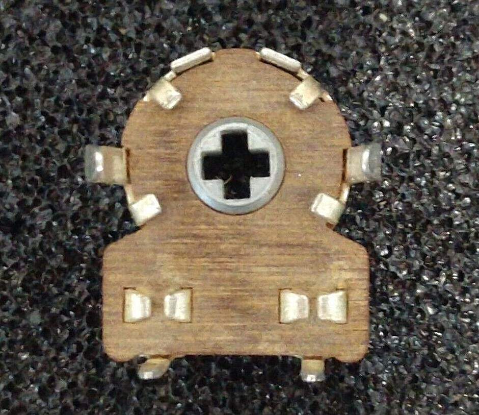 LOT OF 4 MALLORY MTC682L4 VINTAGE CARBON TRIMMER POTENTIOMETER 6.8KOHM