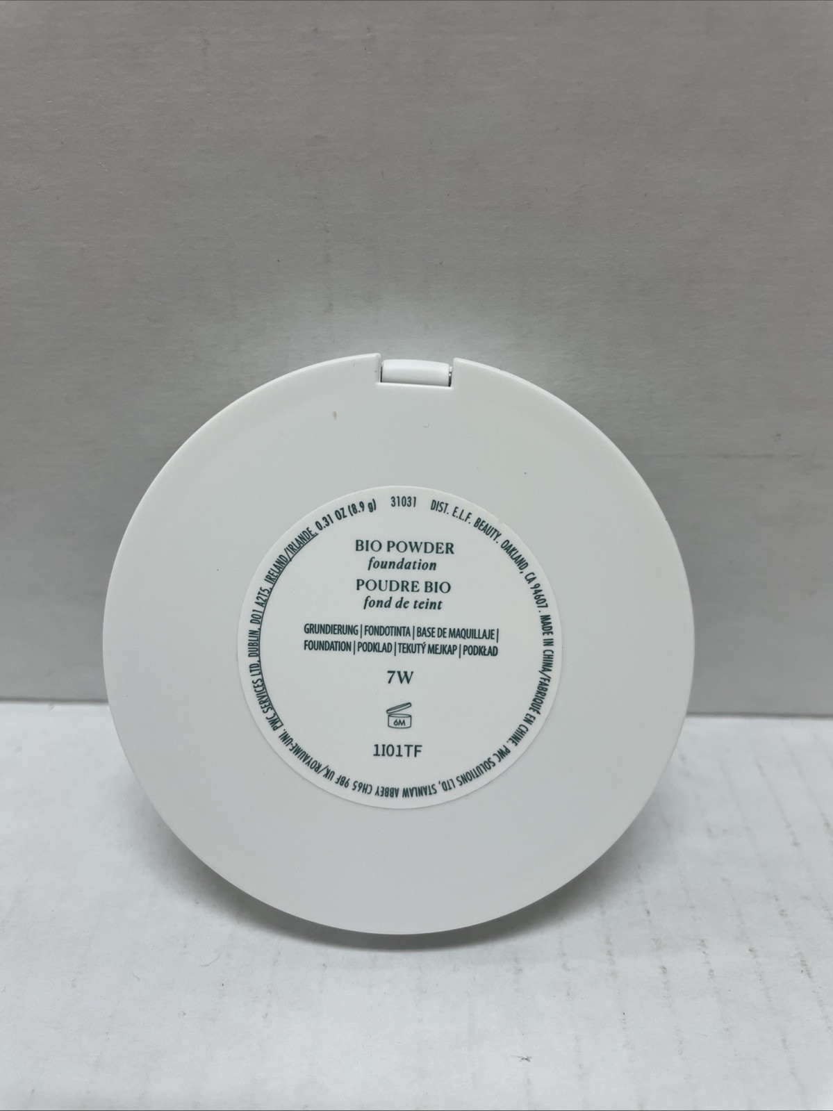 Well People Bio Powder Foundation - 7W