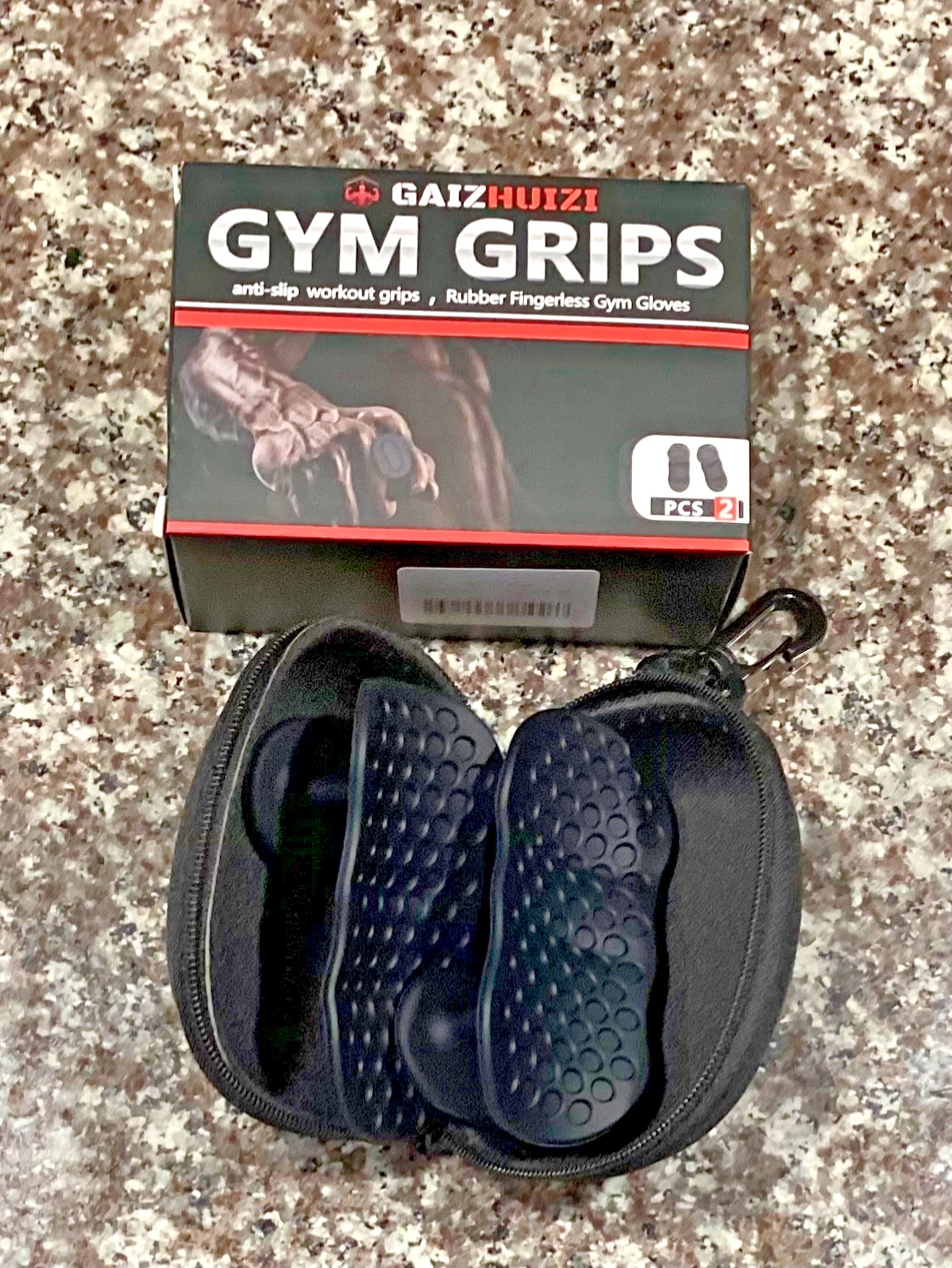 NEW GYM GRIPS BY GAIZHUIZI UNISEX BLACK RUBBER WITH CARRYING CASE