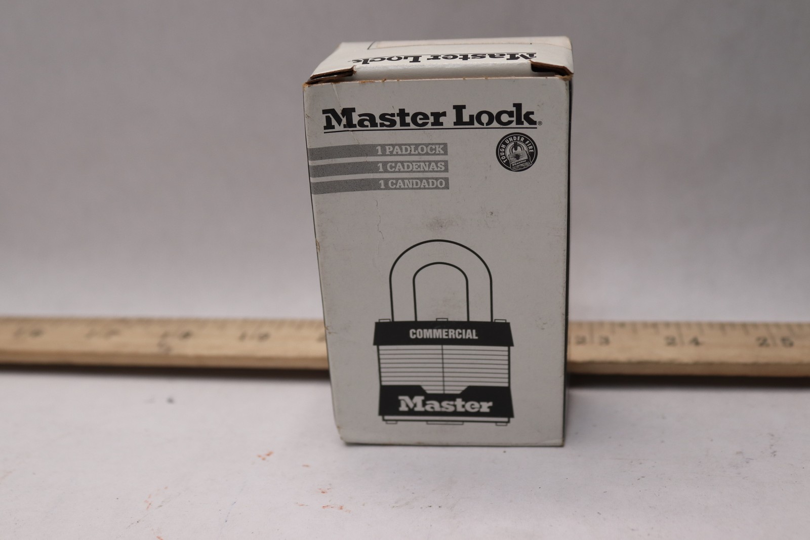 Master Lock Padlock Shackle Laminated 1-1/4" Thick x 2" Wide x 1-1/2" Tall 5LF