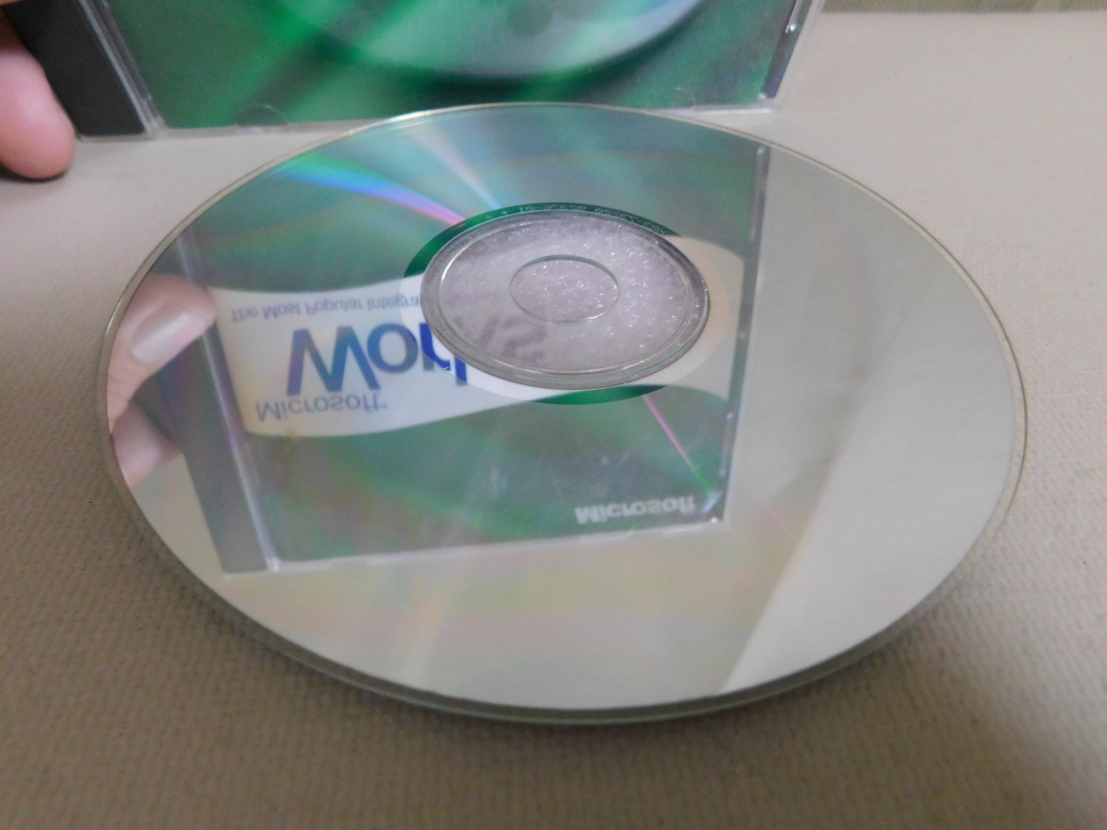 Microsoft Works Version 4.5a (Windows 95, 1998) with CD Key VGC Disc Clean