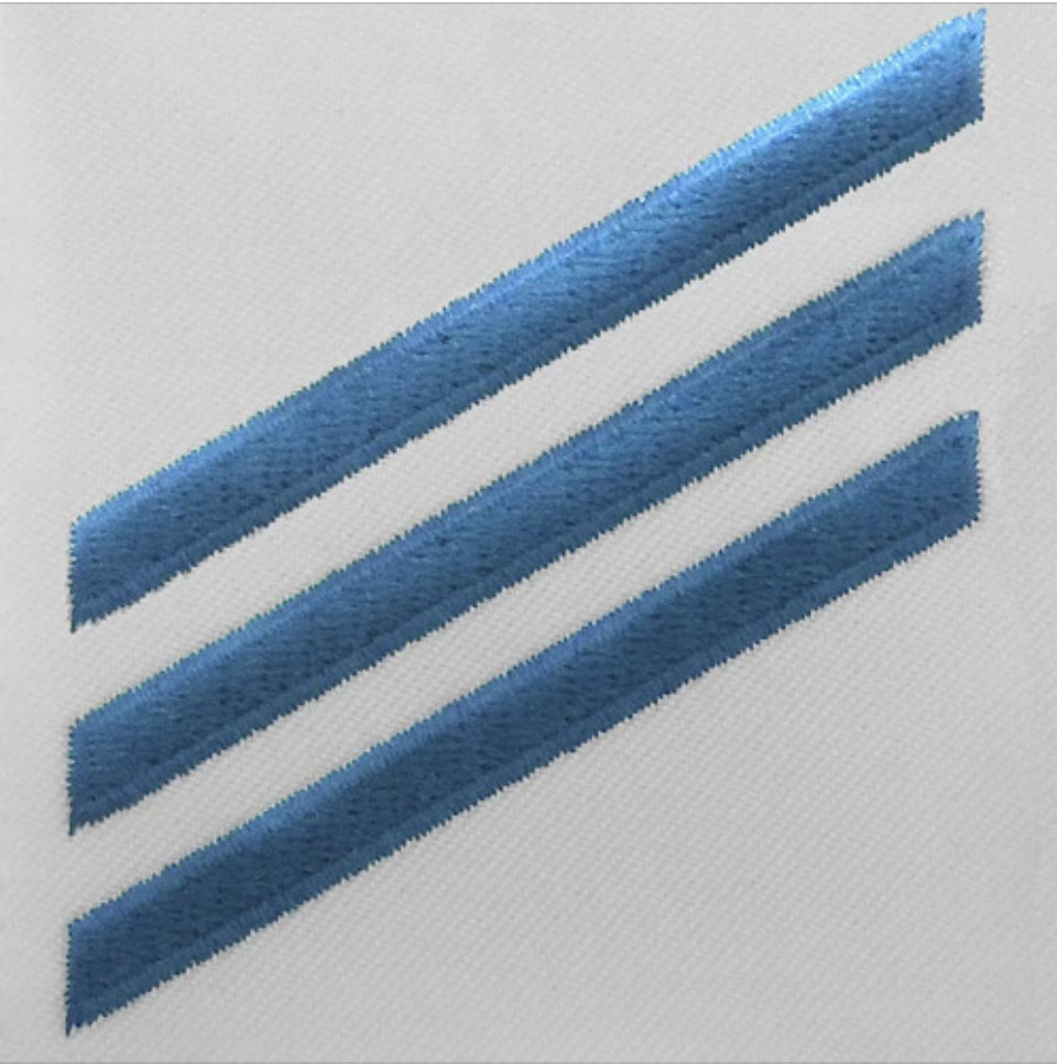 GENUINE U.S. NAVY E3 RATING BADGE: CONSTRUCTIONMAN - BLUE CHEVRONS ON WHITE CNT