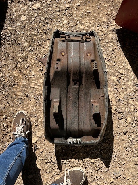 1982 Original Suzuki GS850 GS 850 G Seat base rust free used for restoration.