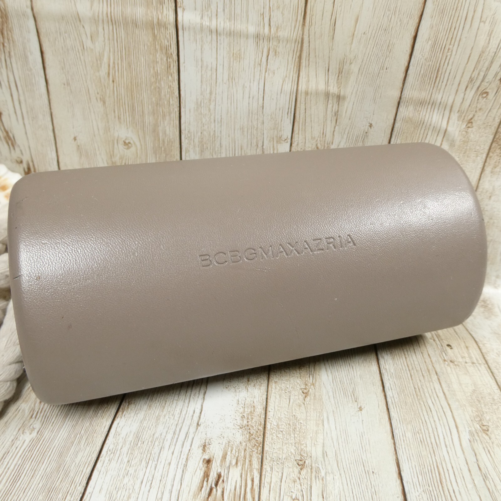 BCBGMAXAZRIA Sunglasses Taupe Hard Clamshell Case ONLY