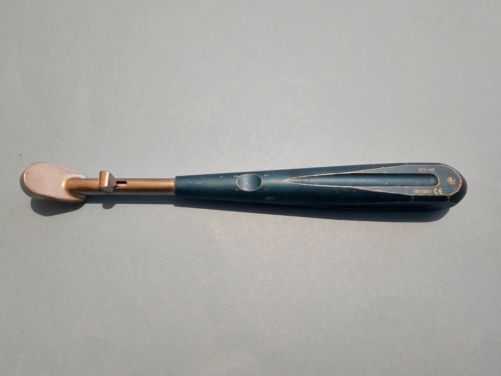 Medtronic Surgical Retractor Trimline Blade Handle 875-149 --- SUPER SALE