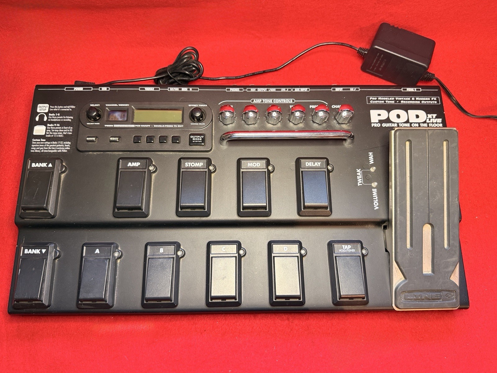 Line 6 POD XT Live Pro Guitar Tone on the Floor - Multi Effects Pedal