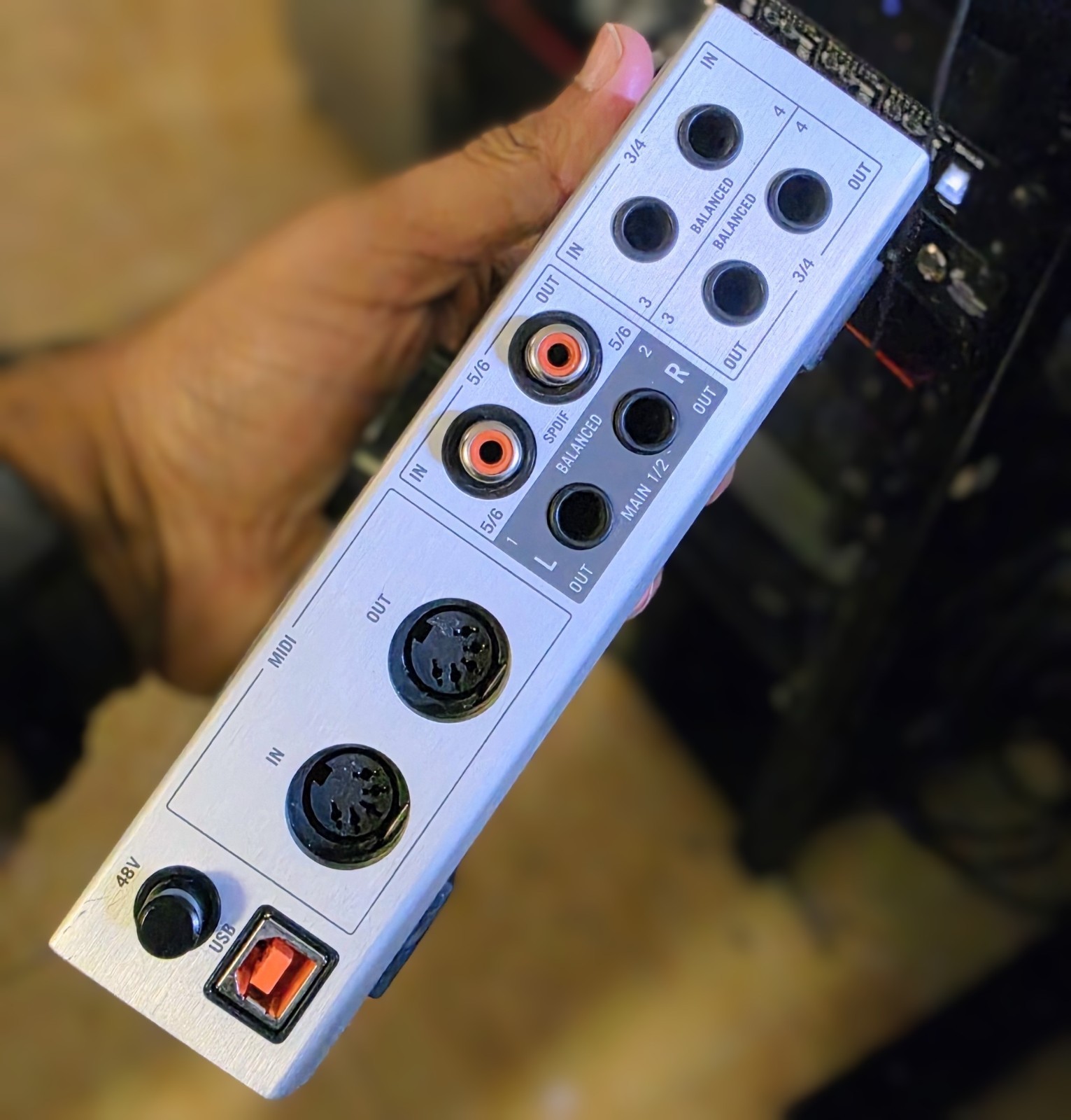 Native Instruments KOMPLETE AUDIO 6 Digital Recording Interface