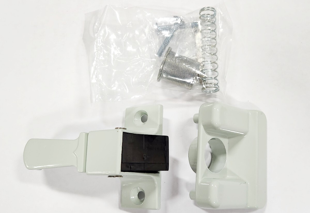 Screen Door Latch for Coleman / Fleetwood Pop-up Tent Campers