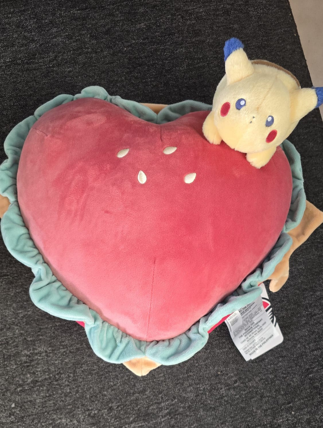Pokemon Center Pikachu Diner Sweetheart Hamburger 18 Inch Plush