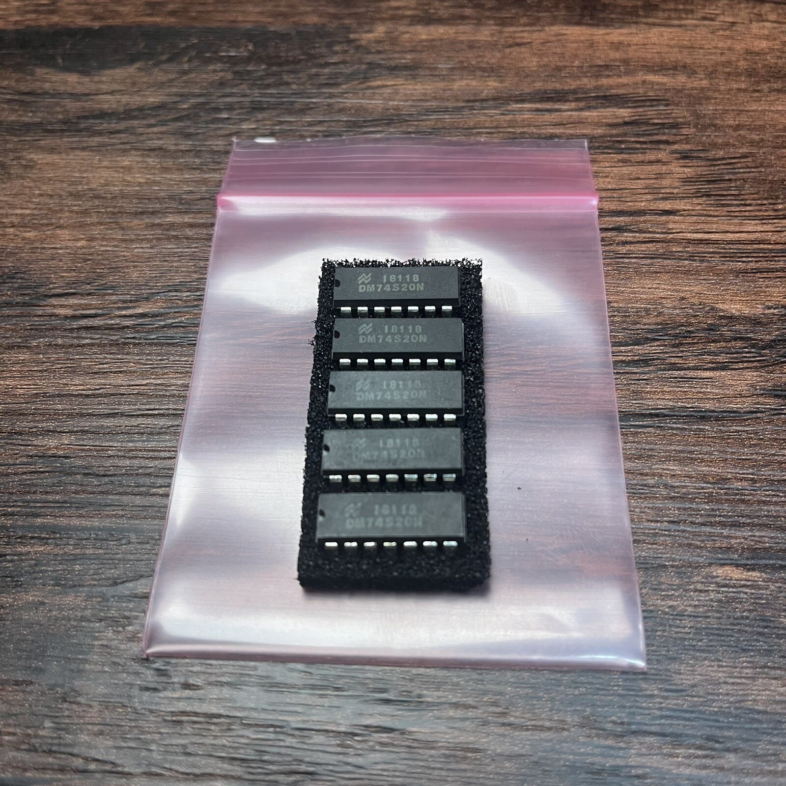National Semi DM74S20N Dual 4-Input NAND Gates 14 Pin DIP IC NOS x 5 Pieces