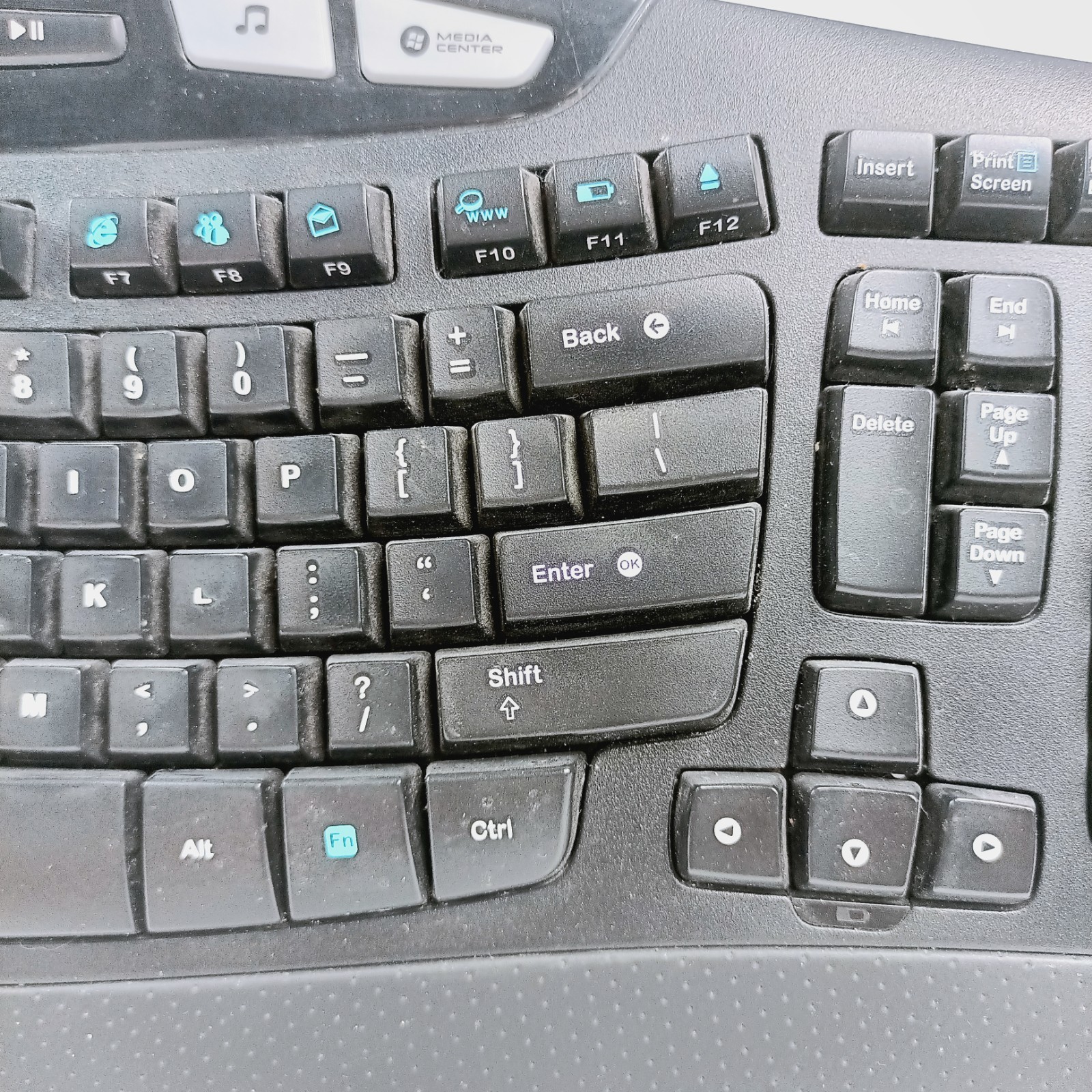Logitech K350 Wireless Comfort Wave Keyboard No Dongle