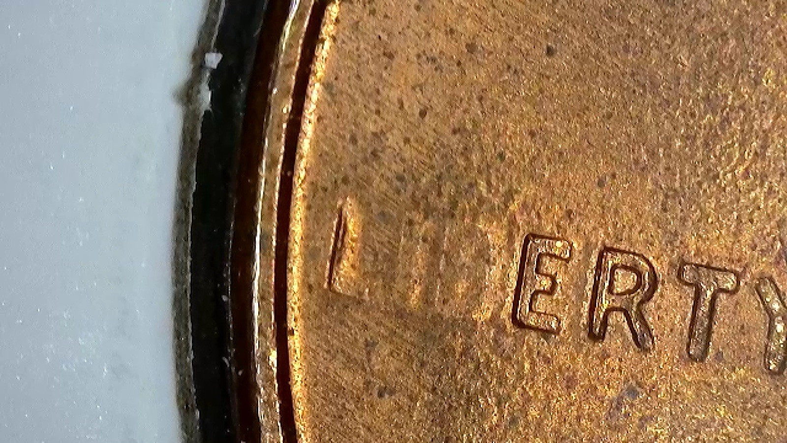 1995 Lincoln Cent Die Error In “   ERTY” In AU Condition