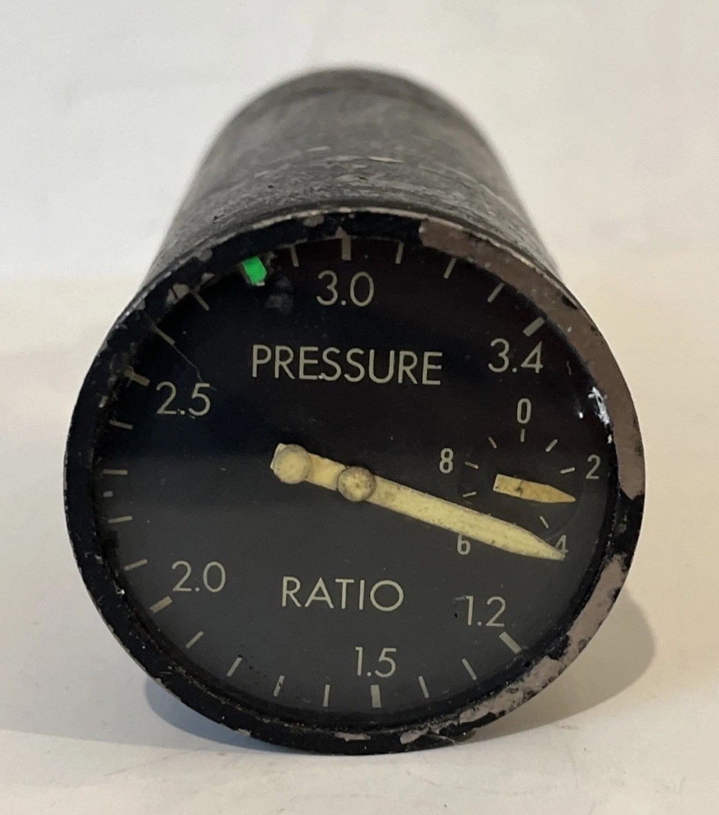 Vintage Airesearch Manufacturing Model PRI1-2-1 Pressure Ratio Indicator  AS IS
