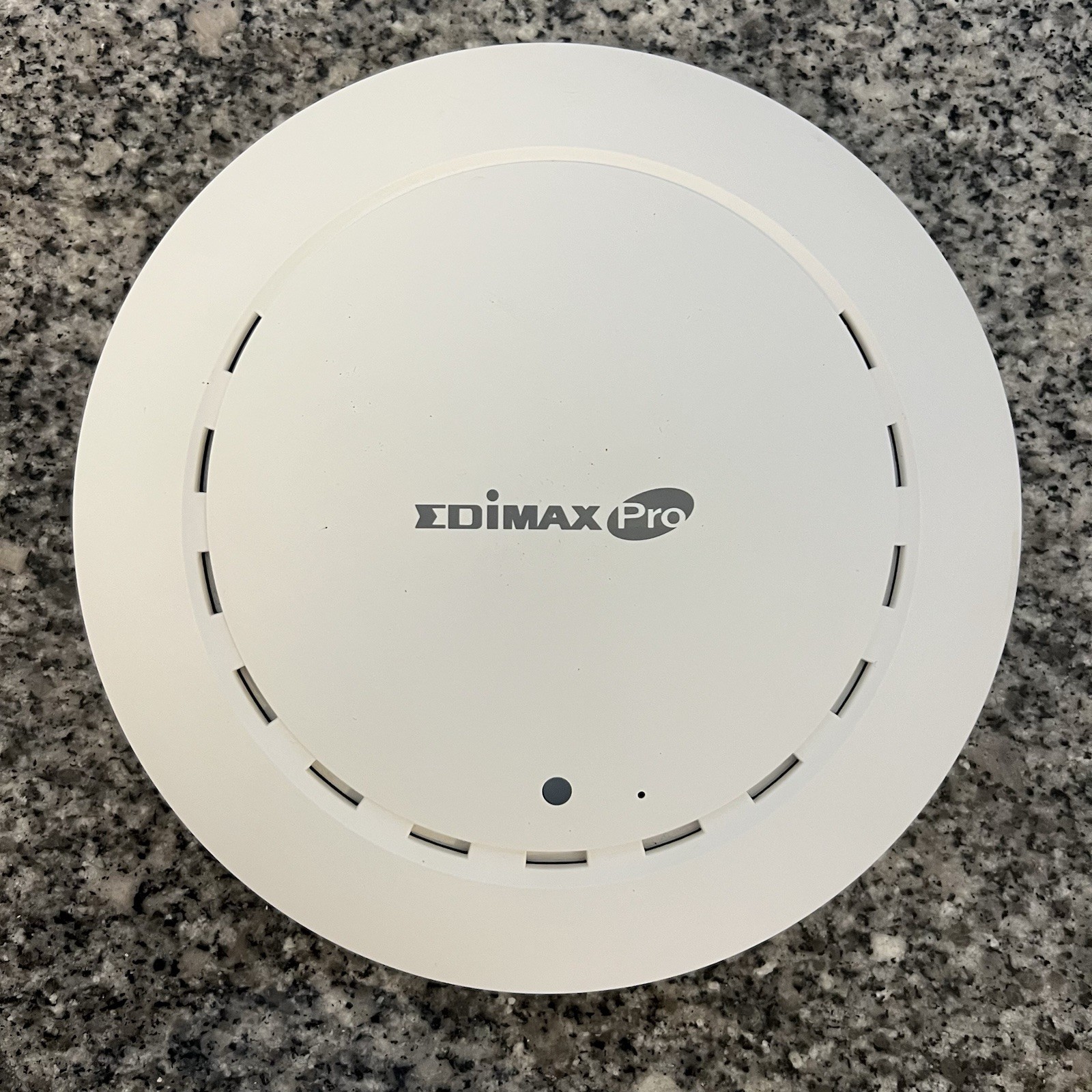 EDIMAX CAP1300 Dual-Band Ceiling /wall Mount PoE Access Point. No Power Adapter
