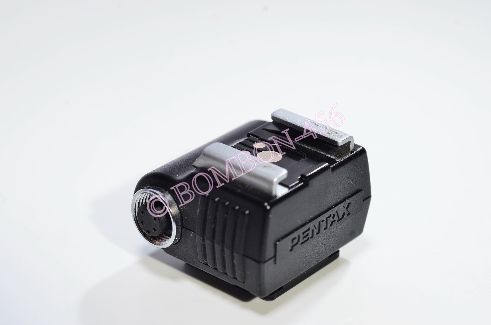 PENTAX HOT SHOE FLASH ADAPTER F ONE OWNER - TESTED