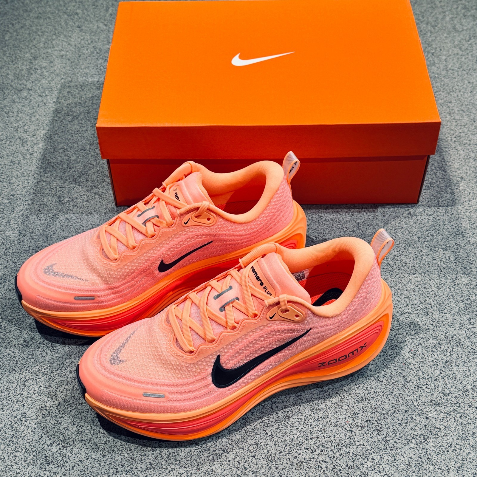 Nike Vomero Plus Orange HV8150-801 US size7-12