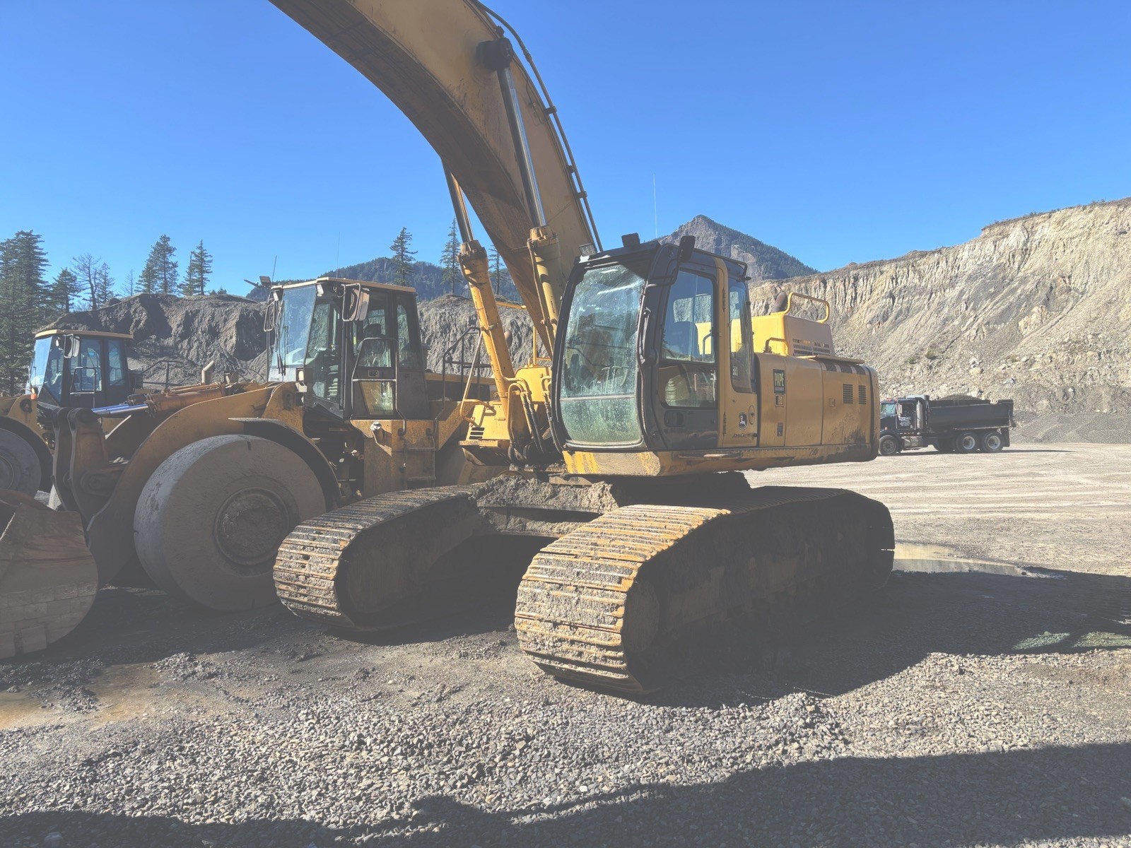 2004 John DEERE 450C LC Hydraulic Excavator Yellow Industrial Heavy Equipment
