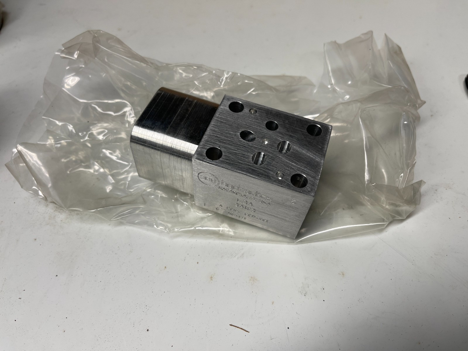 Sun Hydraulics EBA 9AW8 NEW