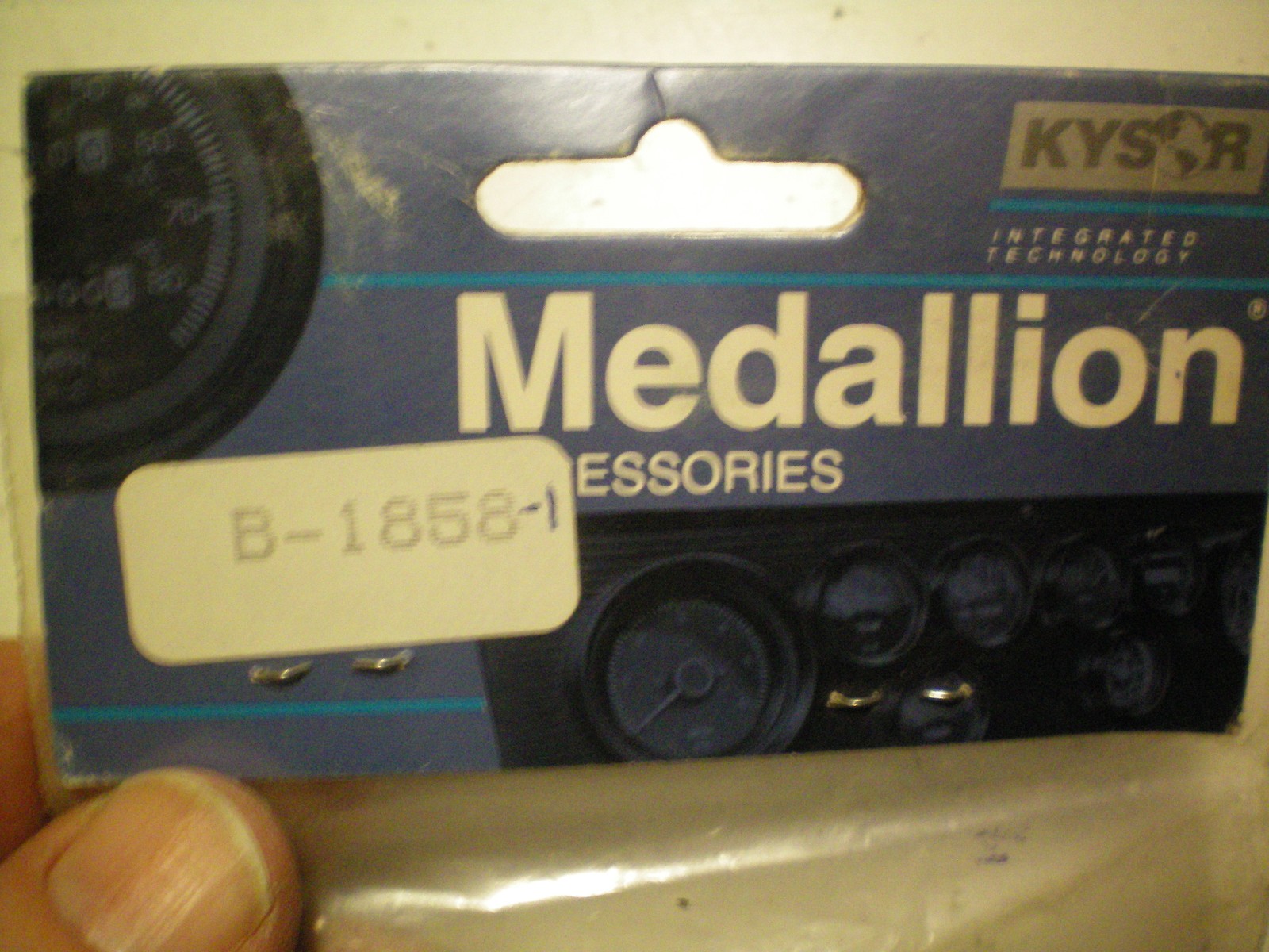 MEDALLION B-1858-1 TEMPERATURE SENDER, FREE FREIGHT