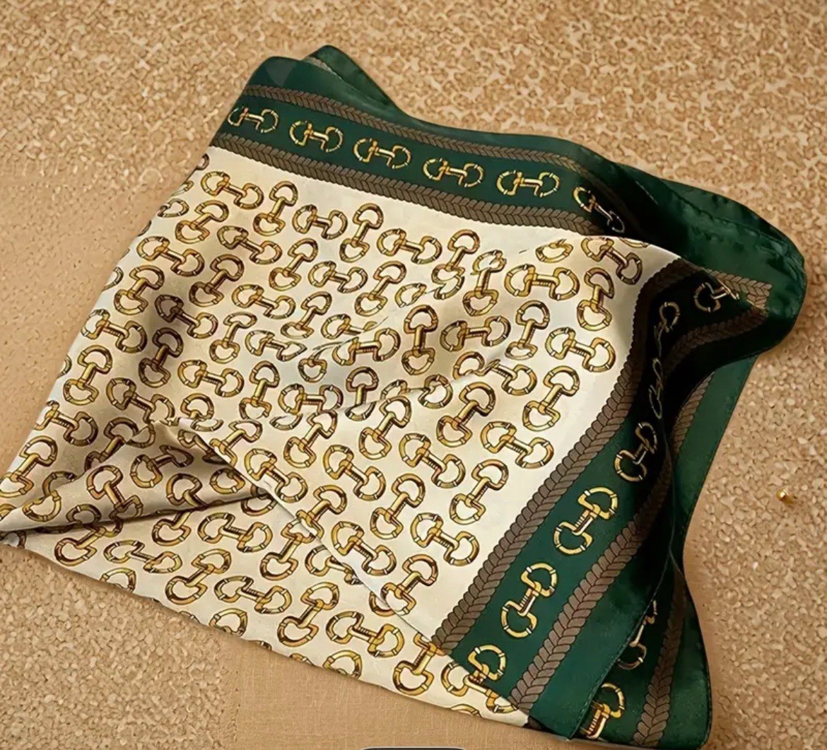 ￼Women’s Elegant Style Scarf With Golden Button Print. 70x70cm