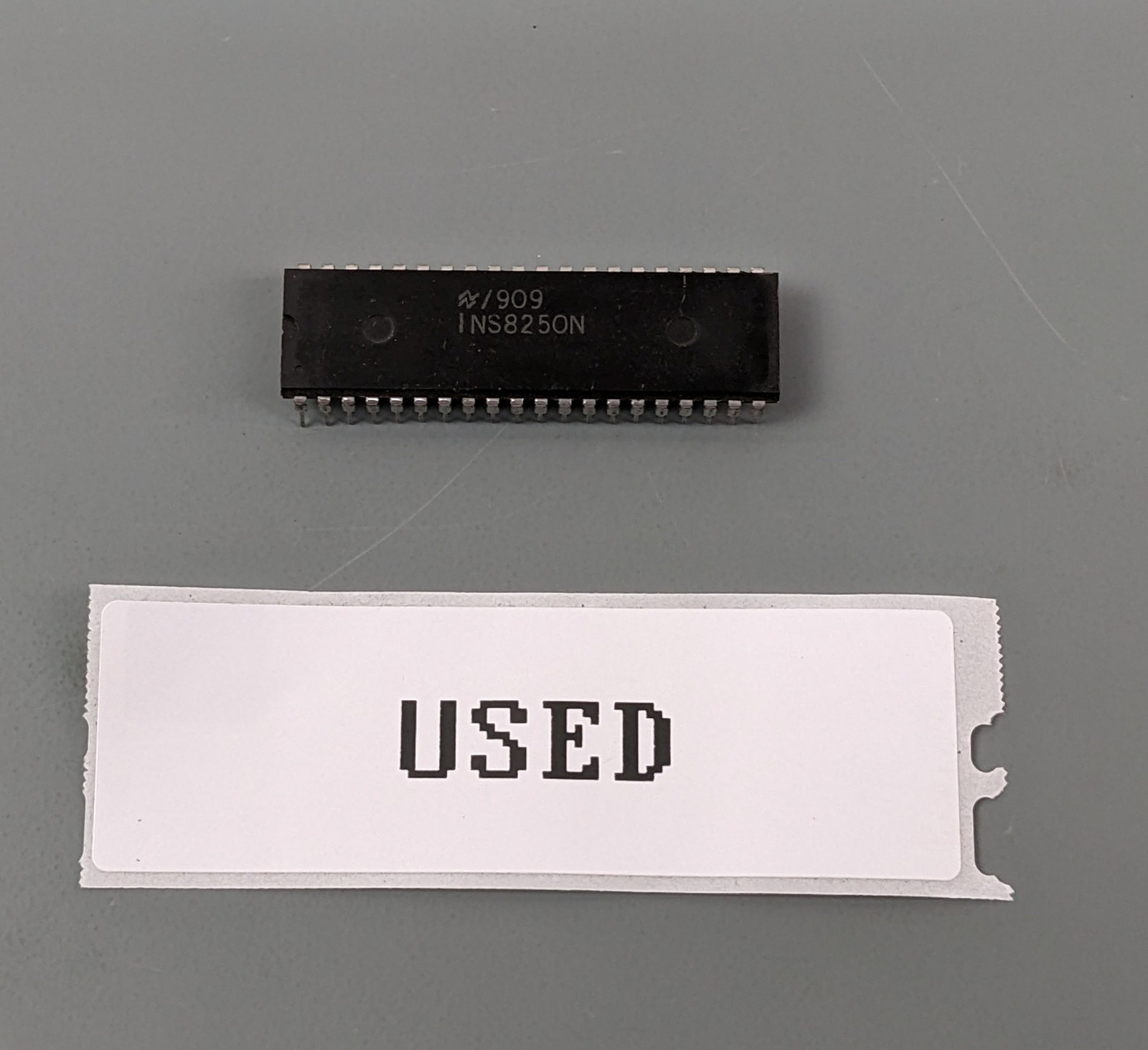 National Semiconductor INS8250N UART IC