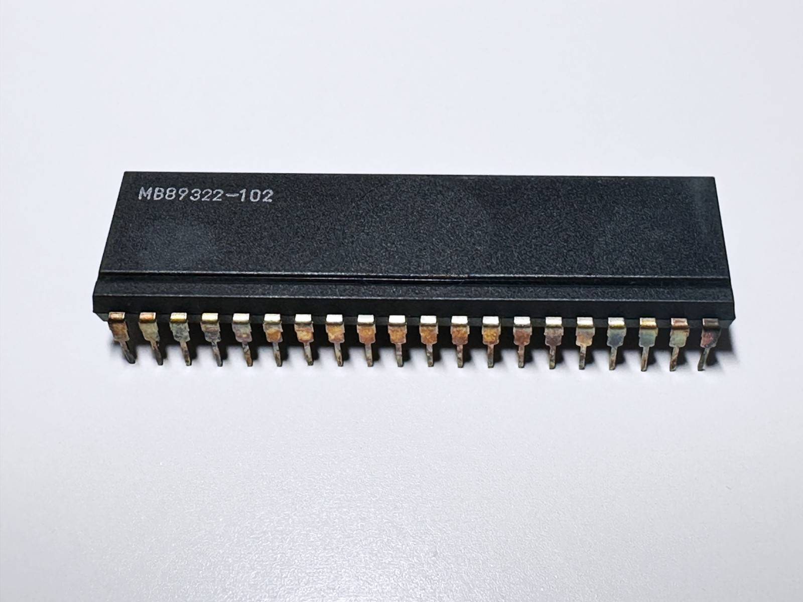 1X MB89322-102 FUJITSU Programmable CRT Controller IC DIP-40