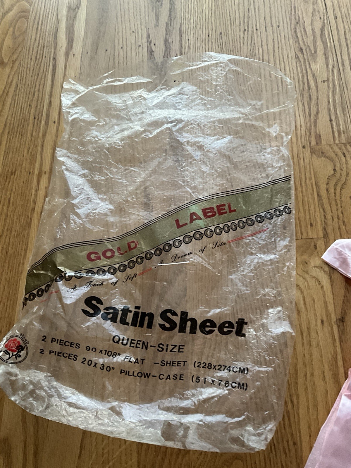 Gold label pink satin queen size bed sheets
