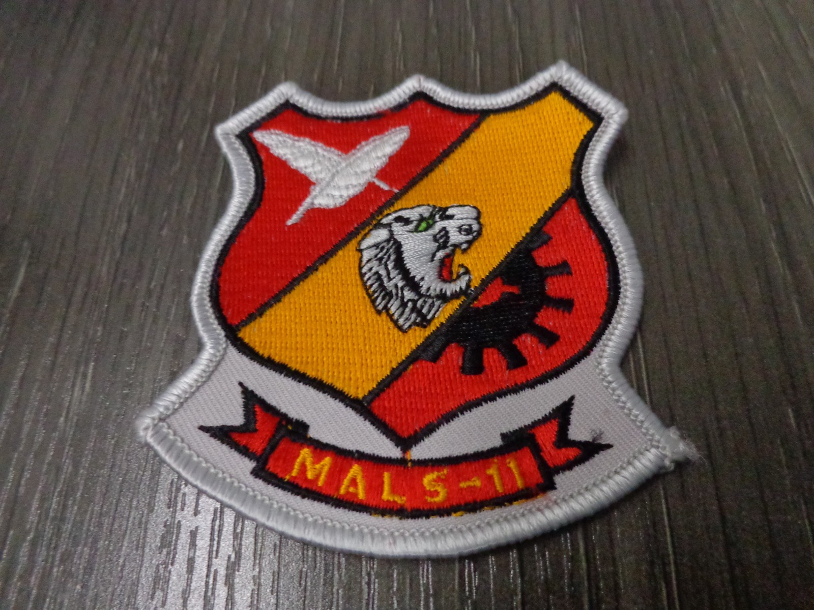 3" MARINE CORPS H&MS-11 SHIELD LOGO AIR WING EMBROIDERED PATCH COLOR NEW