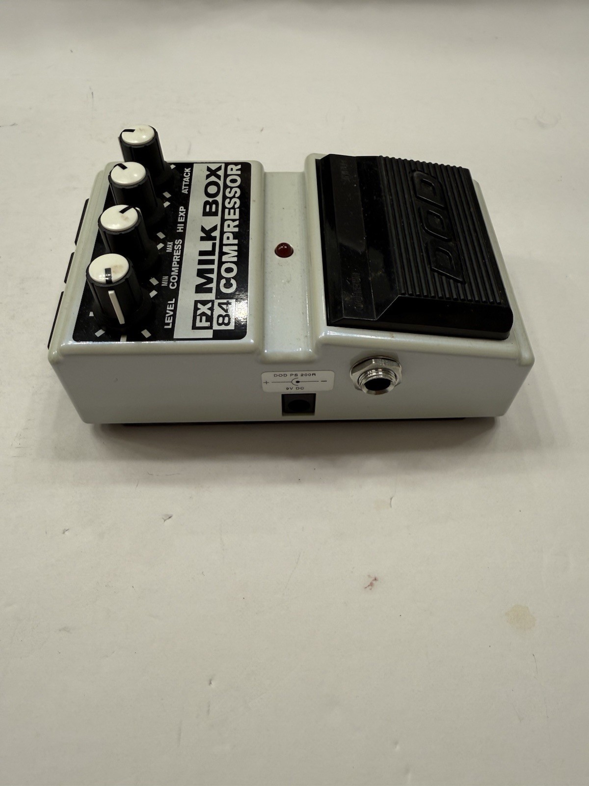 DOD Digitech FX84 Milk Box Compressor Sustainer Milkbox Guitar Effect Pedal