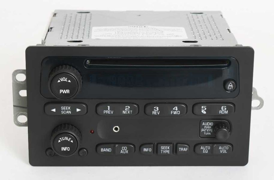 2004 Chevy S10 Truck OEM Radio AM FM CD Player w Auxiliary Input - PN 10357894