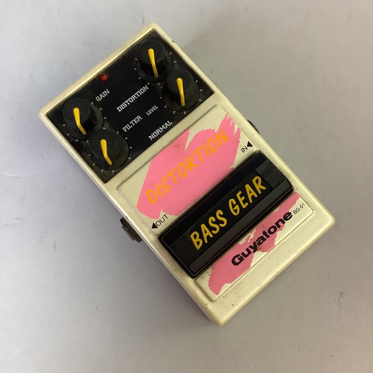 Guyatone BG-01 Bass Fuzz Distortion Pedal Used Tone Control Knobs Noise