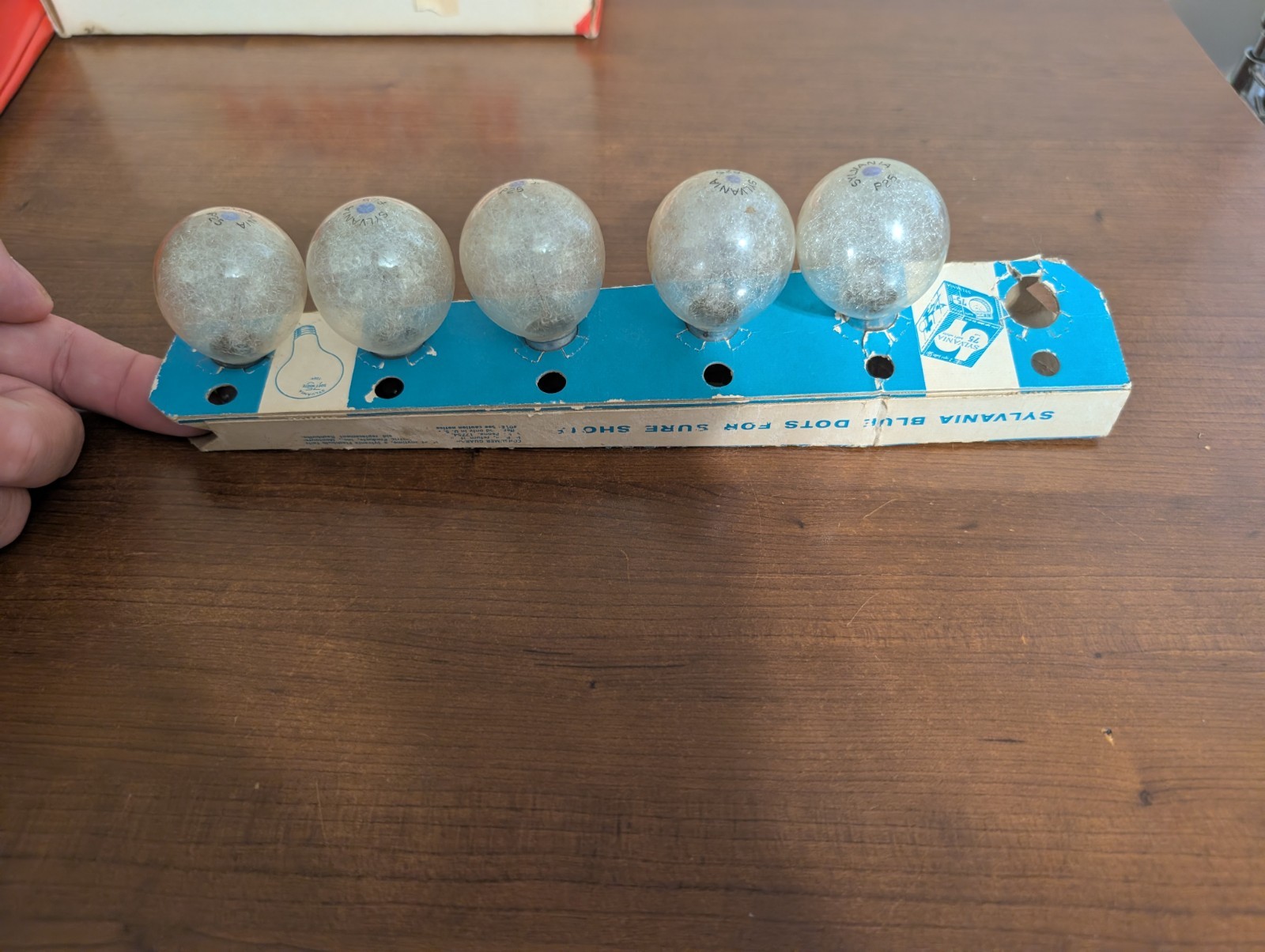 5 Vintage Sylvania Blue Dot Flash Bulbs P25 Soft White Unused