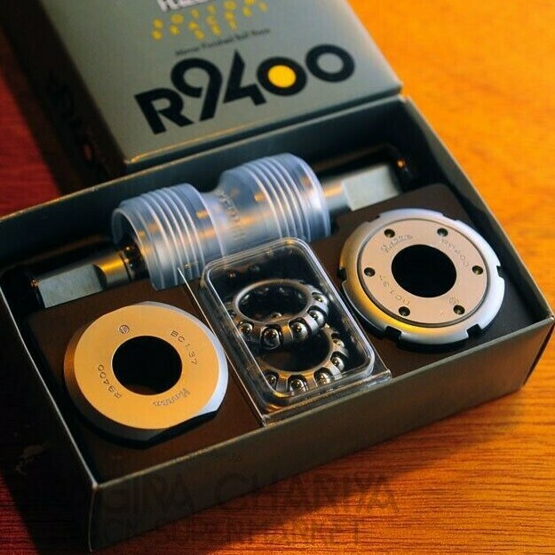HATTA R9400 Track Bottom Bracket - Suits Suntour Dura Ace Sugino 75 & Campagnolo