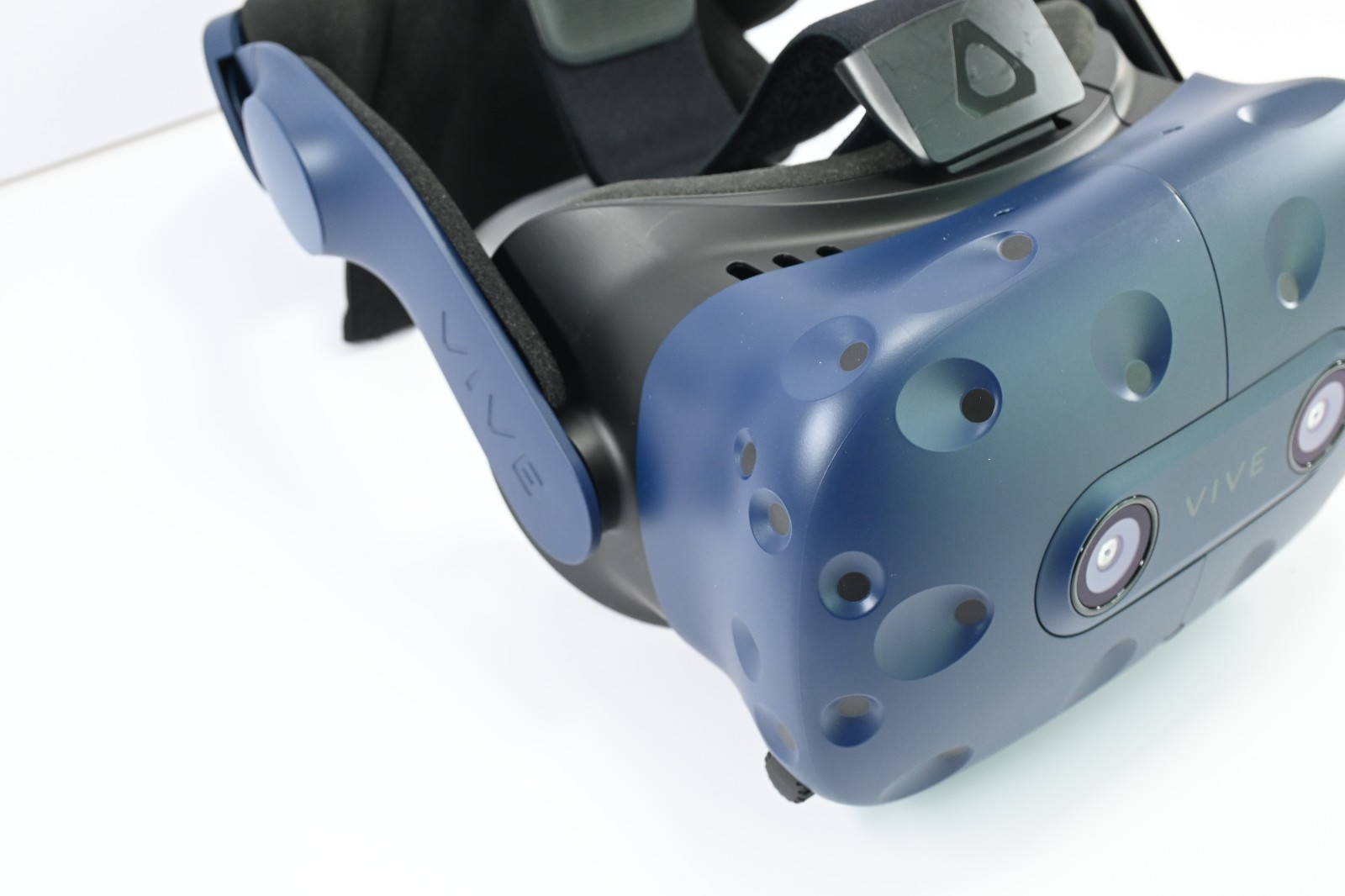 🔥 HTC Vive Pro 🔥 HMD OLED Virtual Reality VR Headset only - NO Headphones