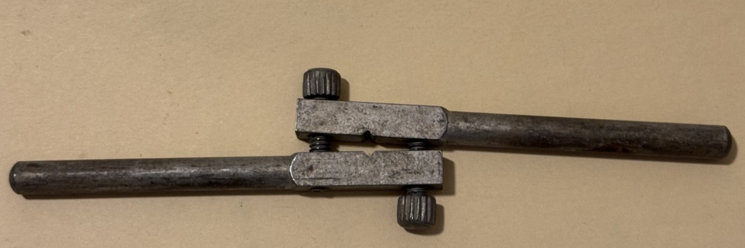 VINTAGE MACHINING TOOL FINE TAP WRENCH HANDLES  8"