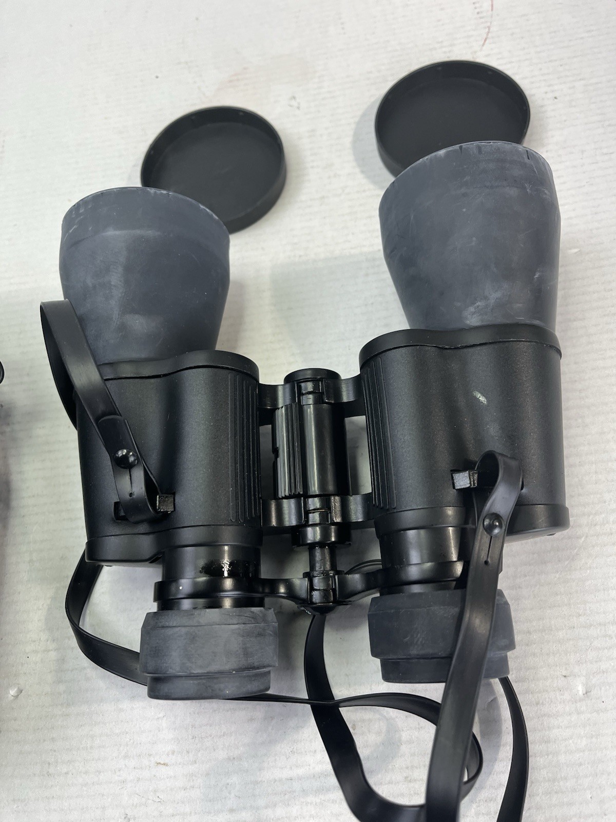 Tasco 10x50mm Zip Focus Wide Angle Binoculars w/Case V B