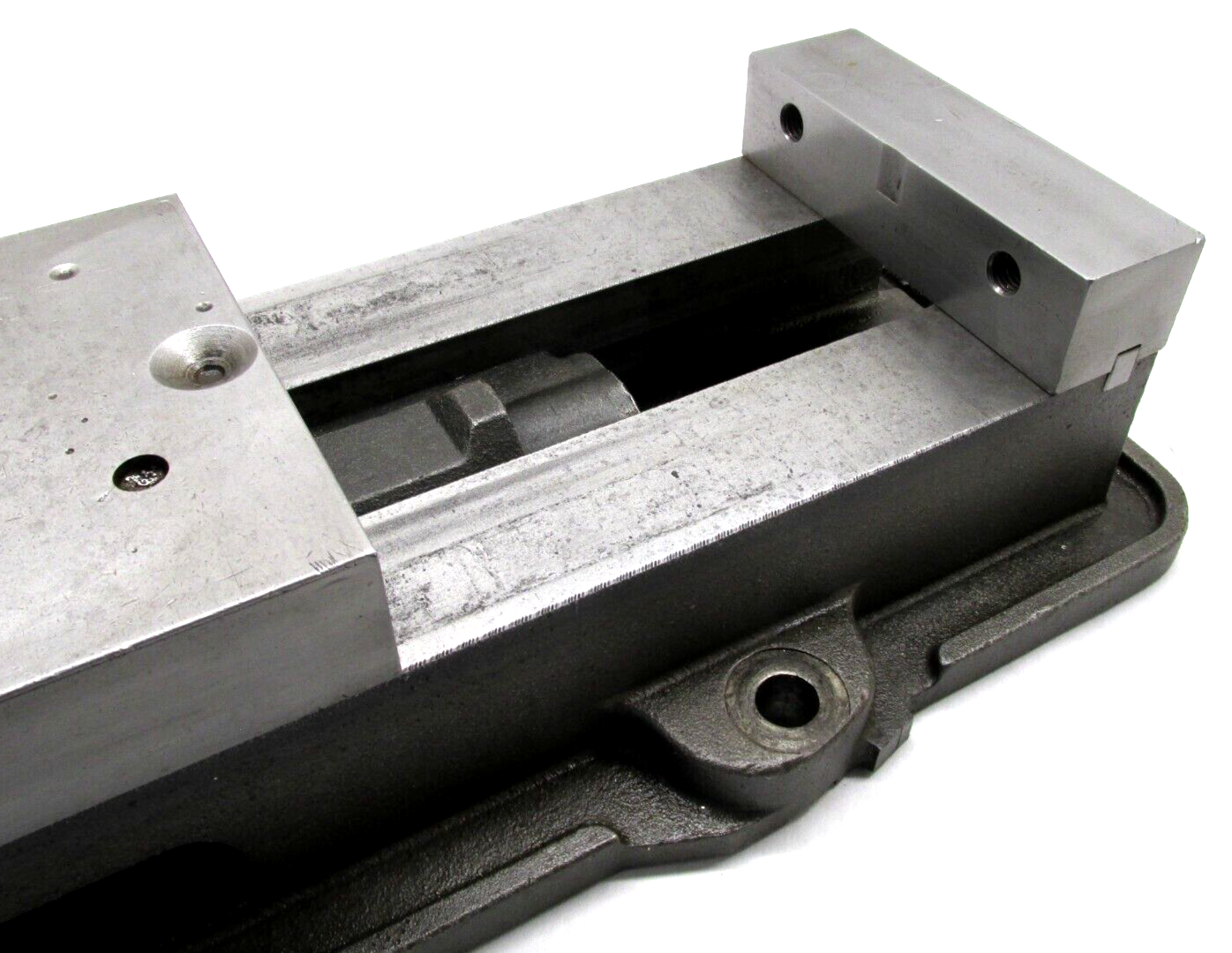 KURT ANGLOCK 6" MILLING MACHINE VISE - #D60