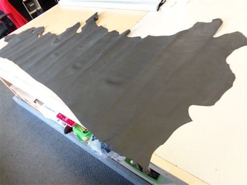LEATHER HIDE FLOATER GRAIN TRUCK FINISH BLACK 85" X 46 1/2"