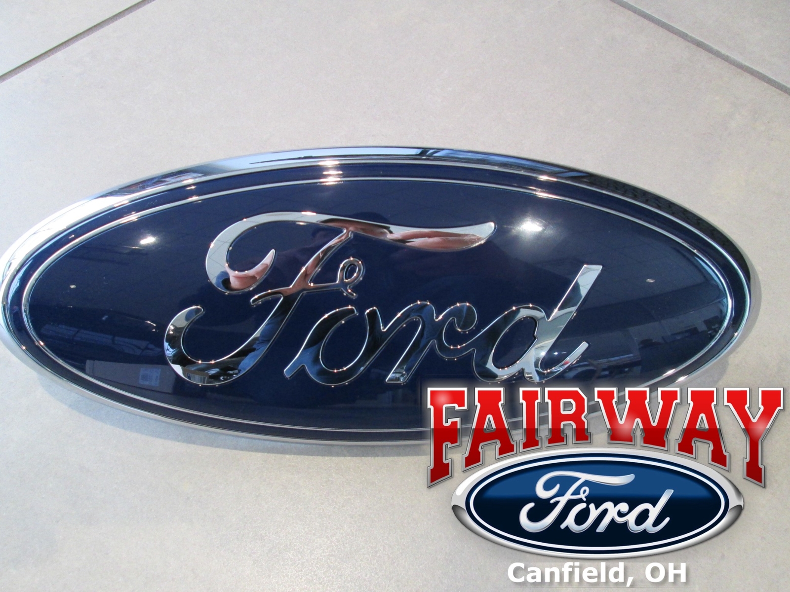 11 thru 16 Super Duty F-250 F-350 F-450 F-550 OEM Genuine Ford Grille Emblem NEW