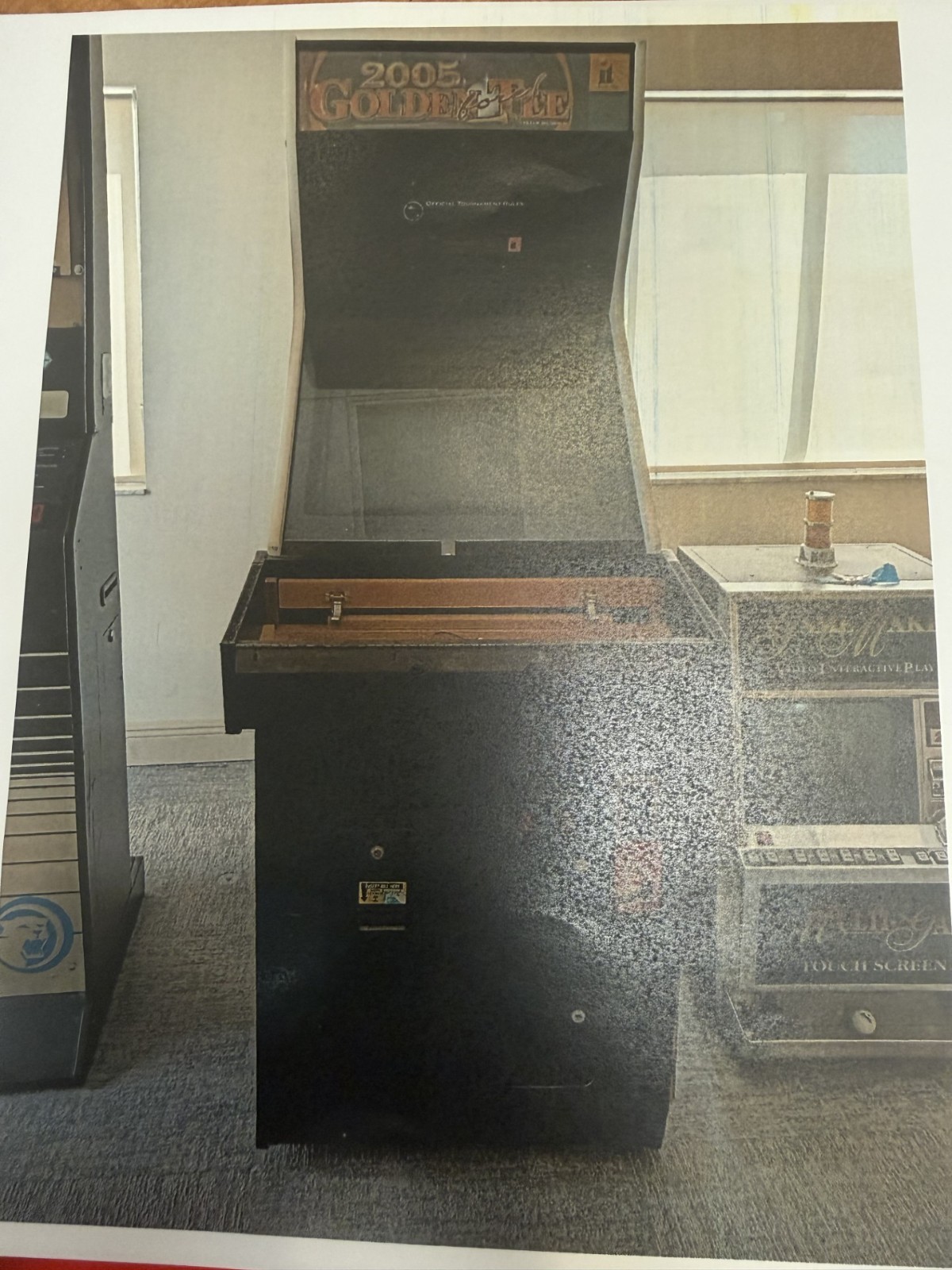 Golden Tee Arcade Machine