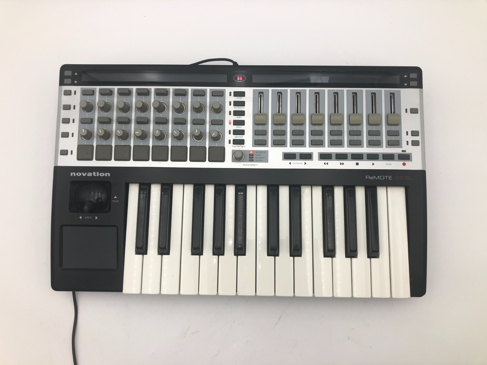 Novation ReMOTE 25 SL MIDI Controller Keyboard  USB DAW Control - Tested Working