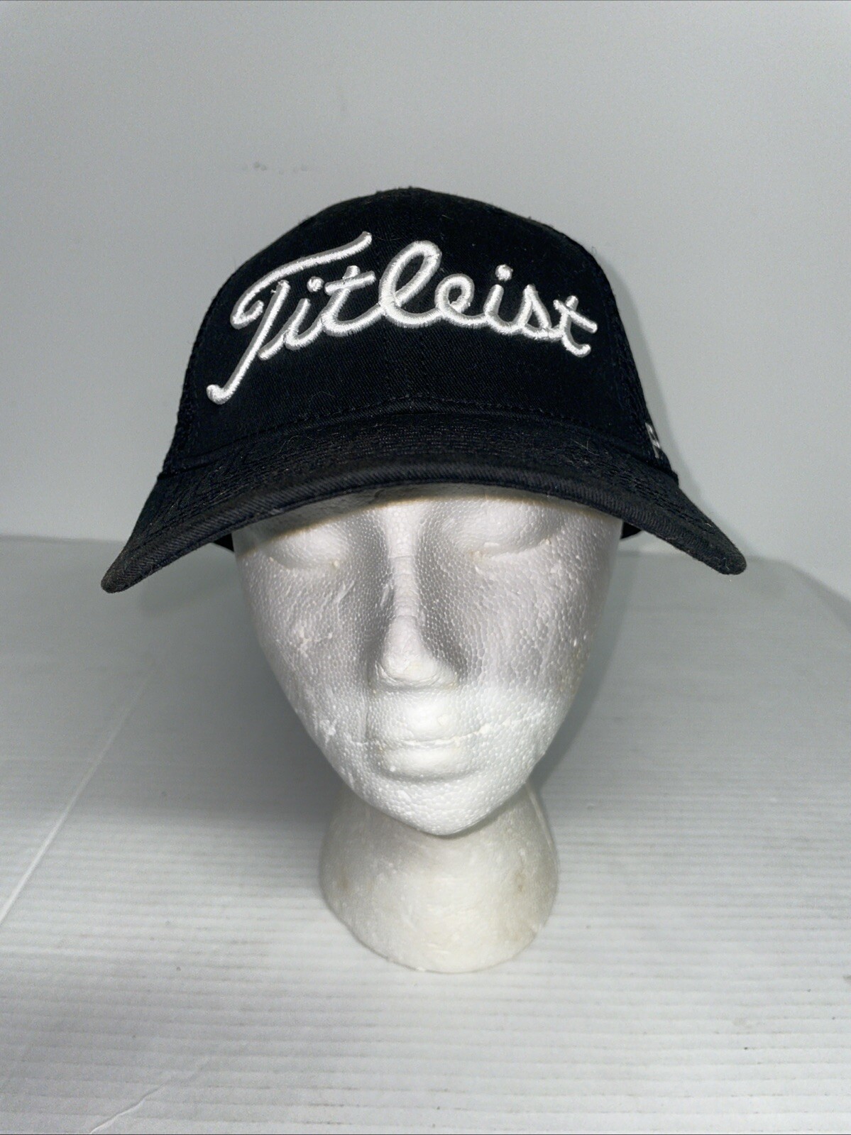 Titleist Golf Tour Performance FJ Footjoy Pro V1 FlexFit Hat Cap M/L Black White